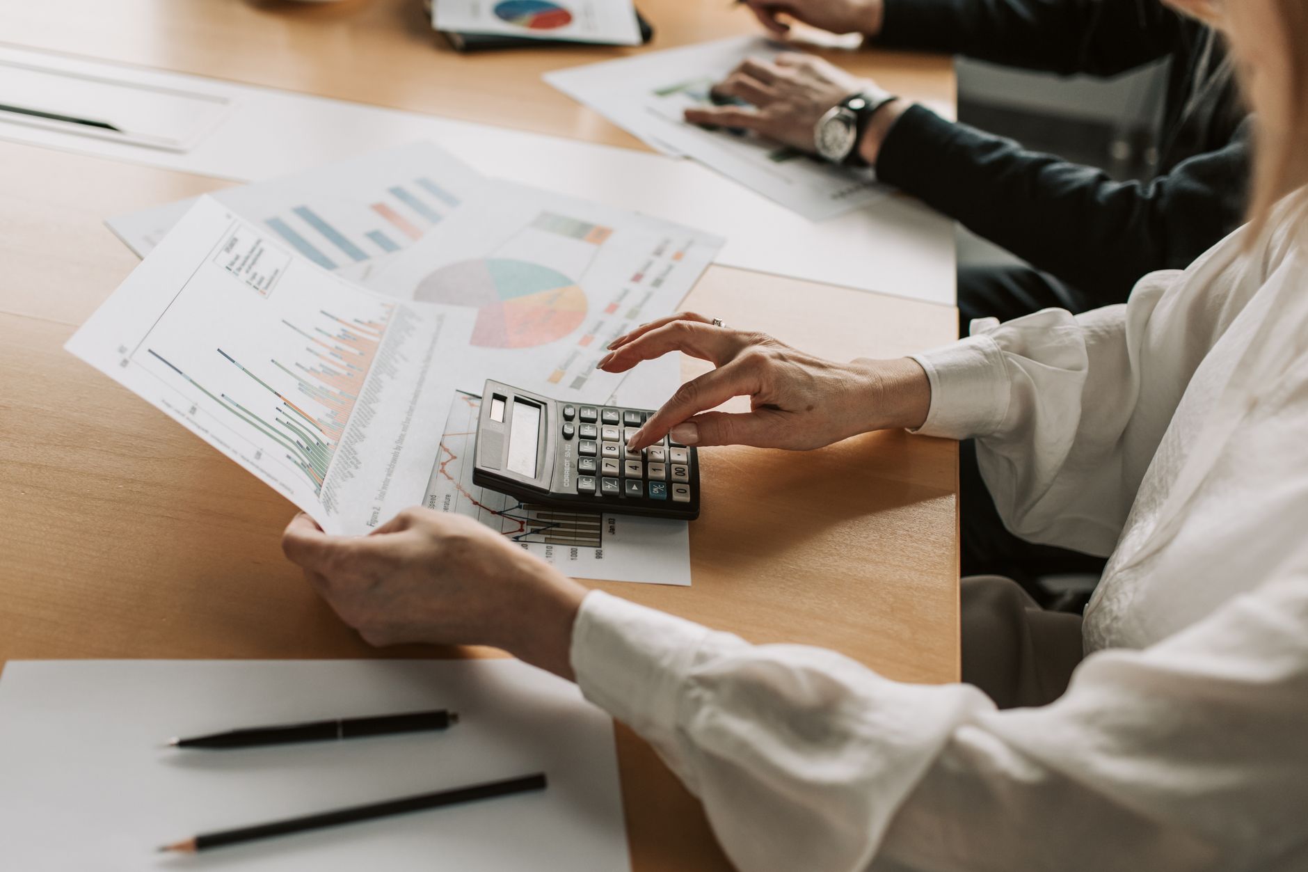 Monthly SEO reporting pack with ranking, traffic and revenue charts